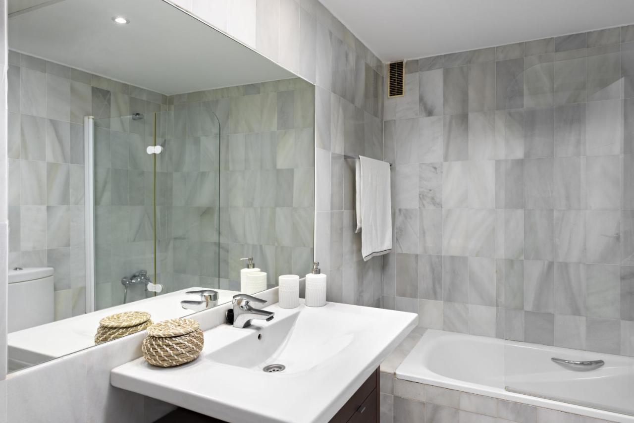Two Bedroom Apartment In Puerto Banus With Terrace Marbella Exterior foto